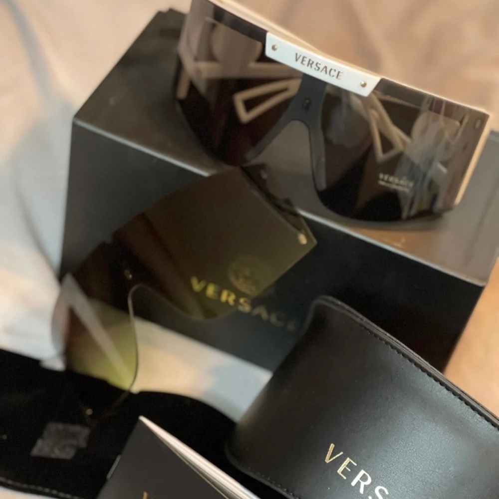 VERSACE sunglasses 100% Authentic 2 Pairs in one